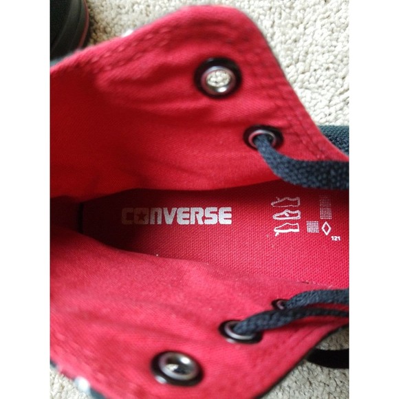 Converse Unisex Black & Red Sneakers - Picture 8 of 9